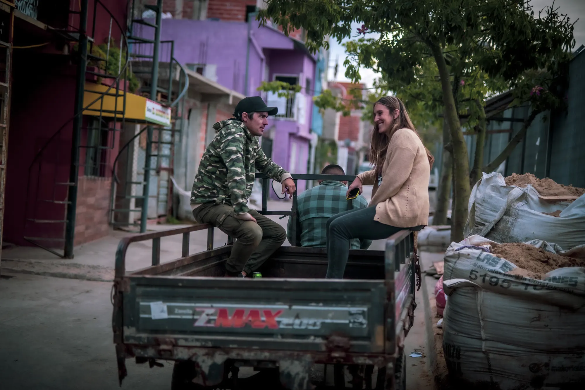 El Loro y su motocarro, que nos llevó por el barrio
